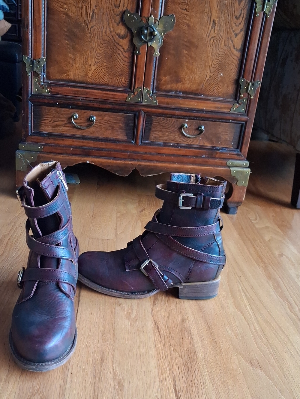 EXCELLENT COND Size 7 Freebird Burgundy Raine Boots